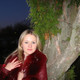 Lora, 37